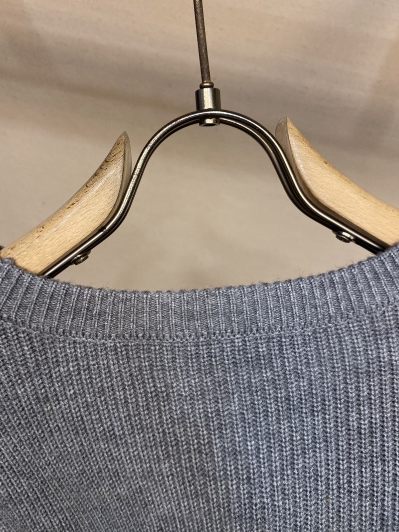 Gvc*1 sweaters